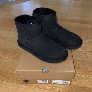 UGG Black Classic Mini II Boots - Size 8